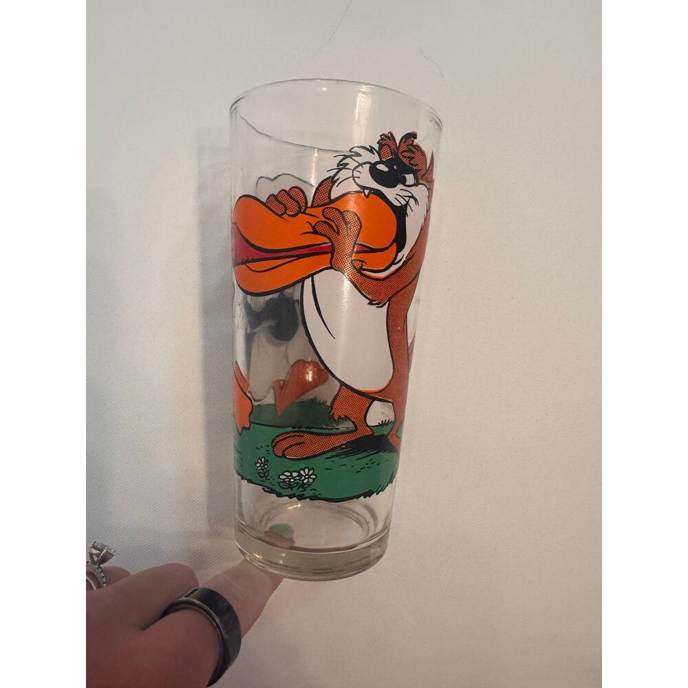 Vintage 1977 Warner Bros. Pepsi Collector Series Glass Daffy and Taz 16oz.
